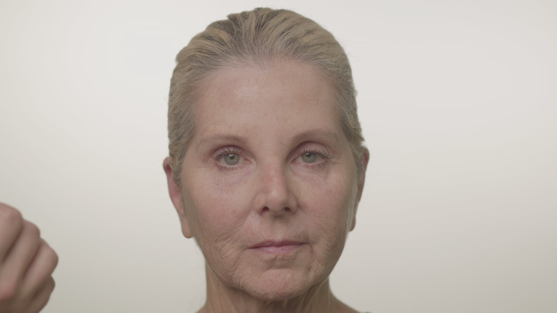 Skip the line-advanced instant wrinkle eraser video